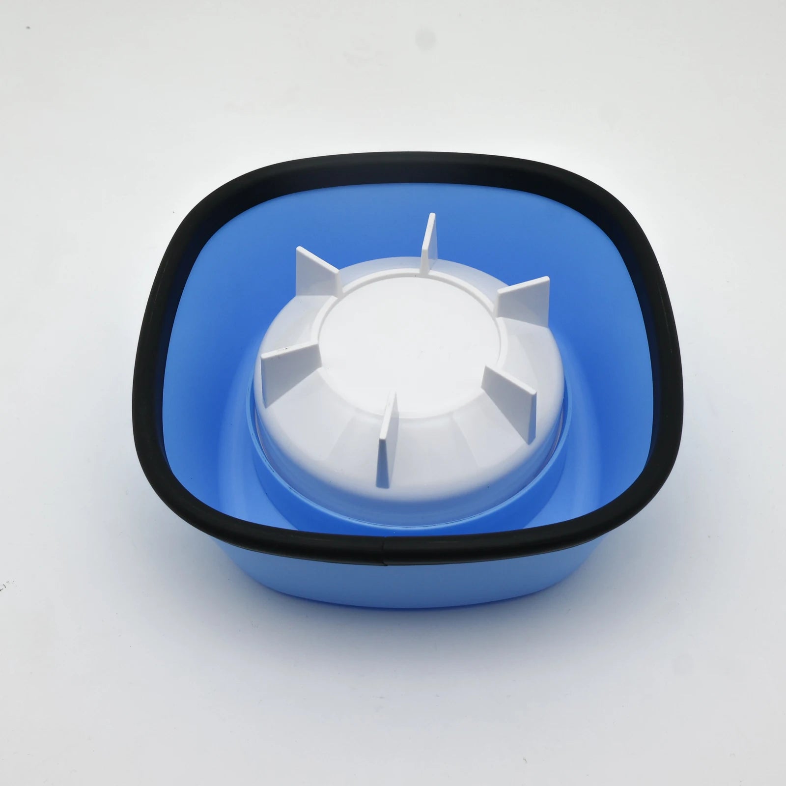 Practical and Convenient Dog Liquid Lick Bowl Slow Feeding Non-Slip Quadrate ABS\PP Material Portable Indoor/Outdoor Use